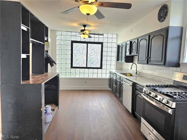 9 Camden Place, Parkersburg, WV 26101