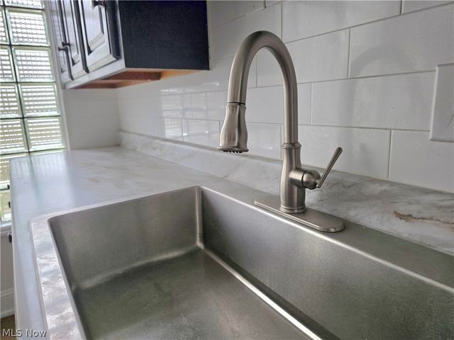 9 Camden Place, Parkersburg, WV 26101