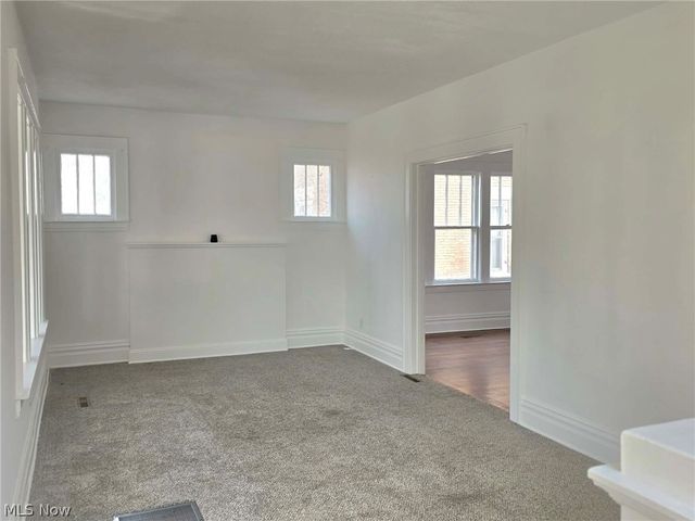 9 Camden Place, Parkersburg, WV 26101