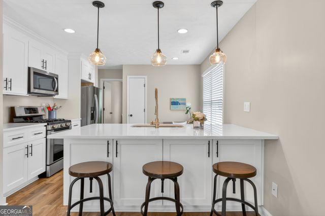 215 Tanners Court, Johns Creek, GA 30022