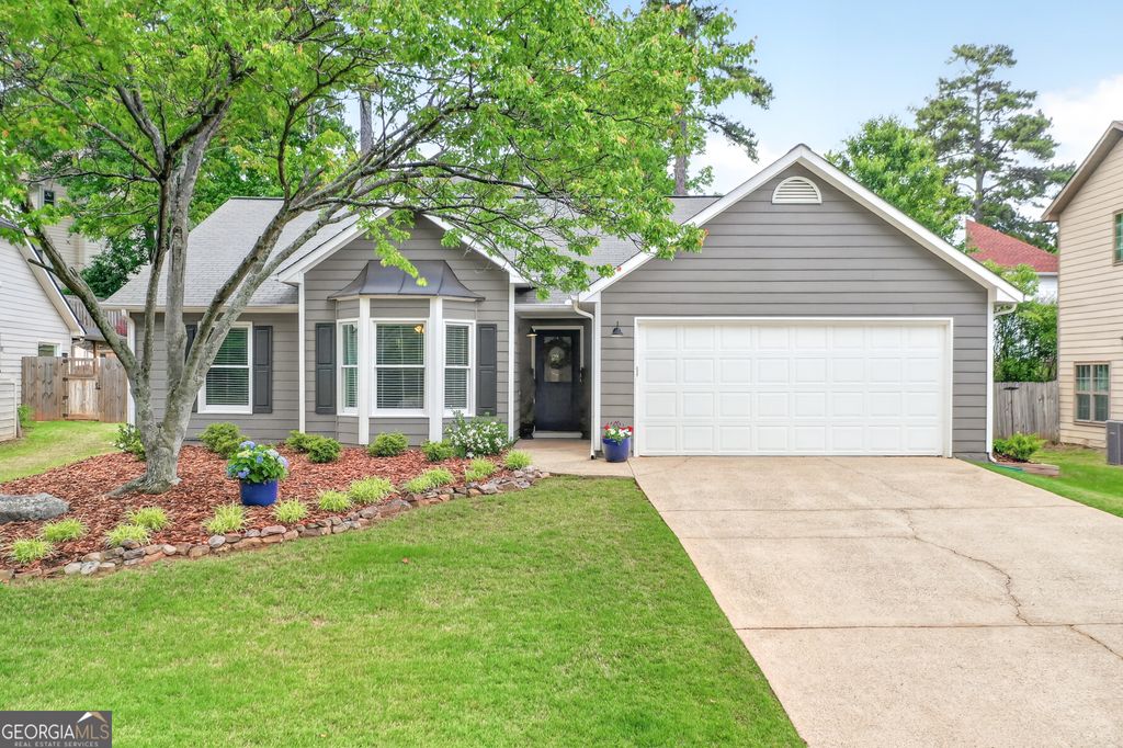 215 Tanners Court, Johns Creek, GA 30022