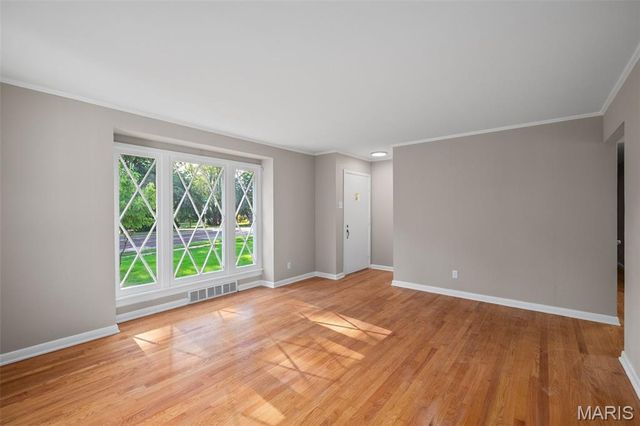 907 Edgar Road, St Louis, MO 63119