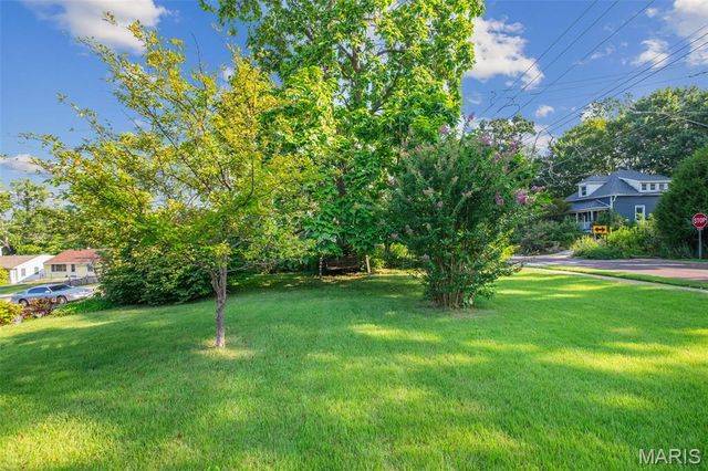 907 Edgar Road, St Louis, MO 63119