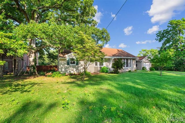 907 Edgar Road, St Louis, MO 63119
