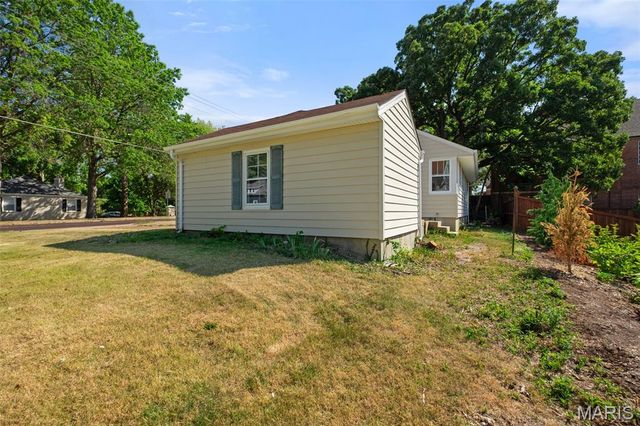 907 Edgar Road, St Louis, MO 63119