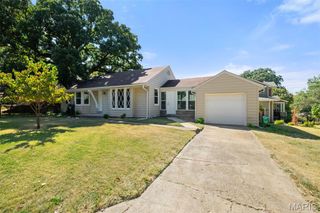 907 Edgar Road, St Louis, MO 63119