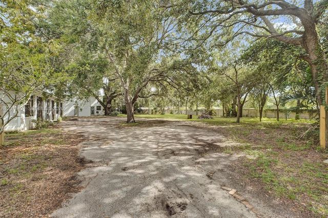 171 St, North Miami Beach, FL 33162