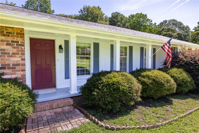 706 Pinewood Drive, Pendleton, SC 29670