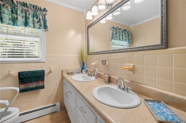 706 Pinewood Drive, Pendleton, SC 29670