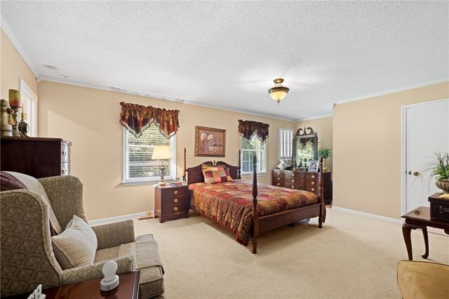 706 Pinewood Drive, Pendleton, SC 29670