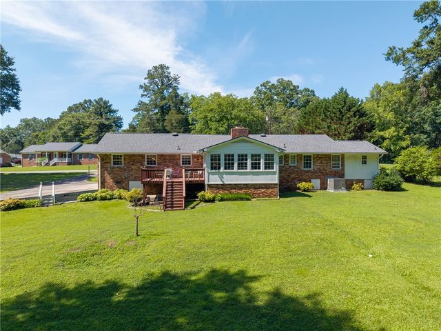 706 Pinewood Drive, Pendleton, SC 29670