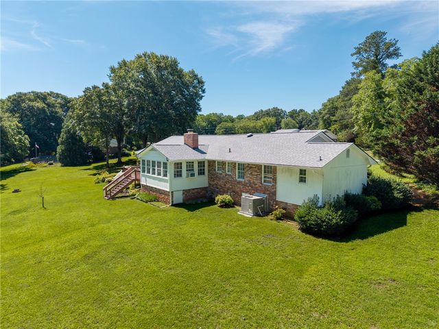 706 Pinewood Drive, Pendleton, SC 29670