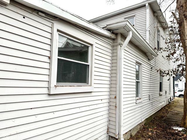 328-330 W Mechanic Street, Shelbyville, IN 46176