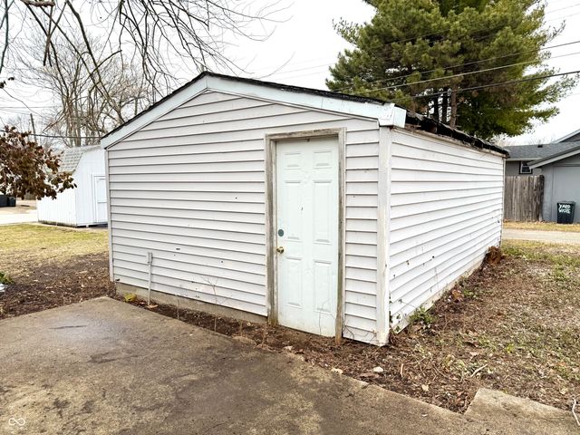 328-330 W Mechanic Street, Shelbyville, IN 46176