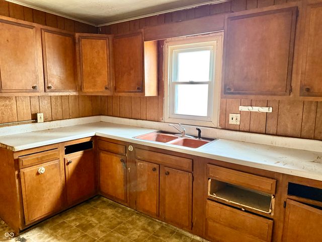 328-330 W Mechanic Street, Shelbyville, IN 46176
