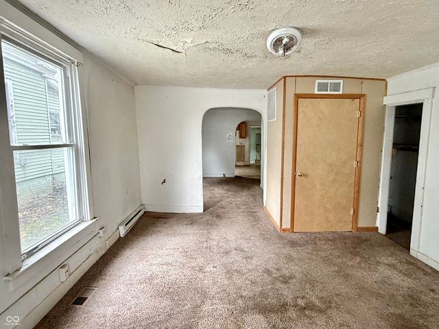 328-330 W Mechanic Street, Shelbyville, IN 46176