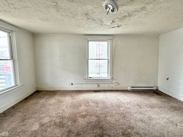 328-330 W Mechanic Street, Shelbyville, IN 46176
