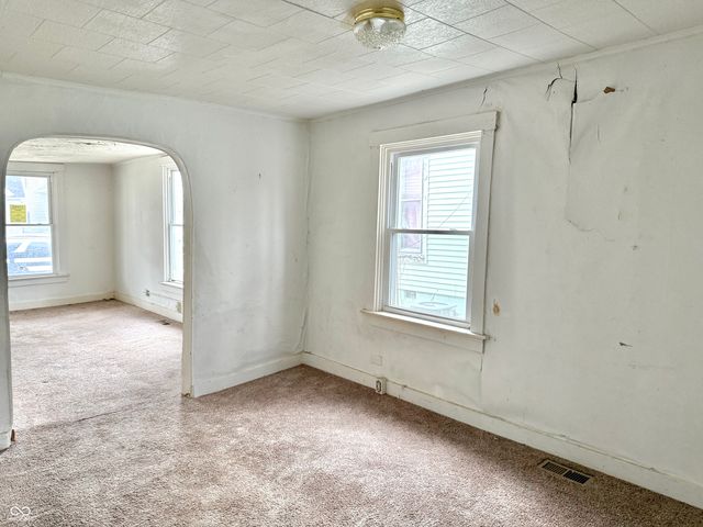 328-330 W Mechanic Street, Shelbyville, IN 46176