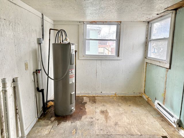 328-330 W Mechanic Street, Shelbyville, IN 46176
