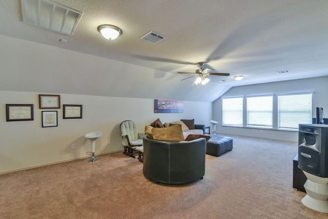 2705 Fox Creek Trail, Arlington, TX 76017