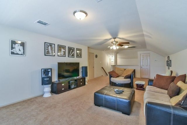 2705 Fox Creek Trail, Arlington, TX 76017