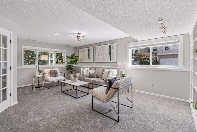 11962 85th Place N, Maple Grove, MN 55369