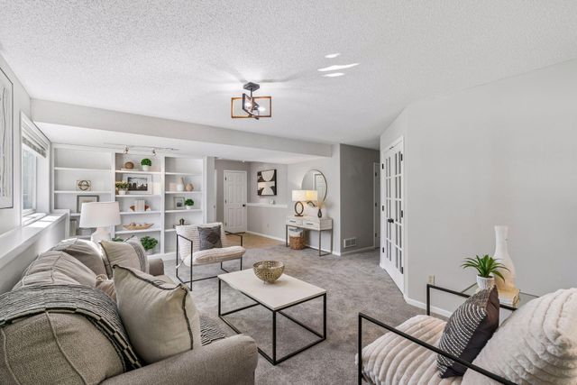 11962 85th Place N, Maple Grove, MN 55369