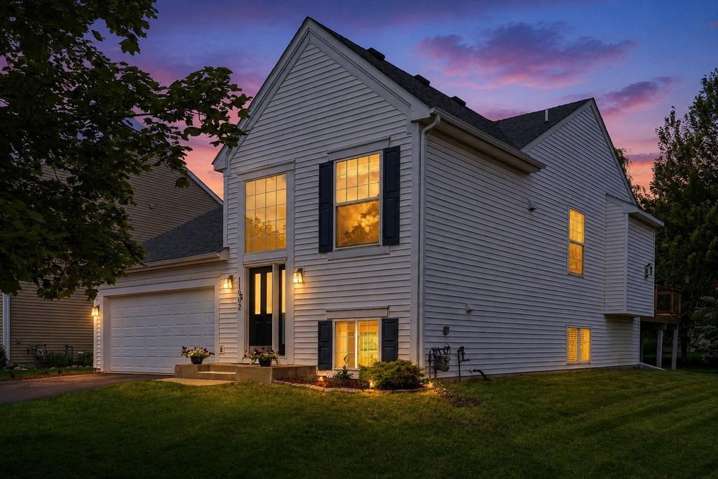 11962 85th Place N, Maple Grove, MN 55369 — photo 2