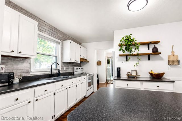 38276 Hamon Street, Harrison Twp, MI 48045