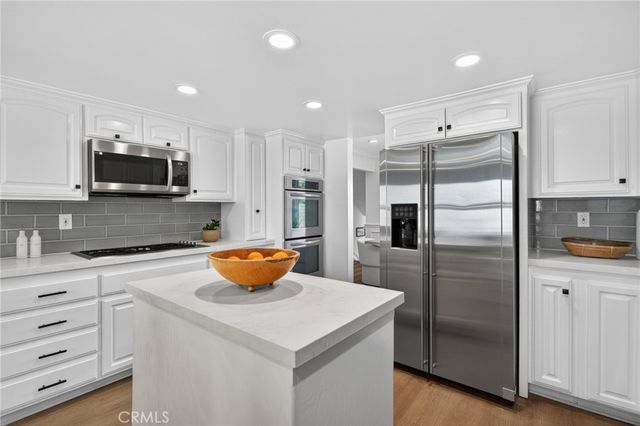 1301 Lakeside Lane, Huntington Beach, CA 92648