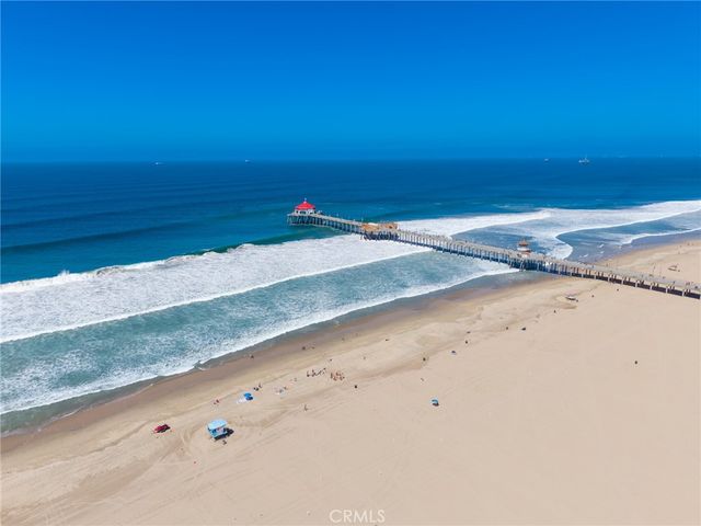 1301 Lakeside Lane, Huntington Beach, CA 92648