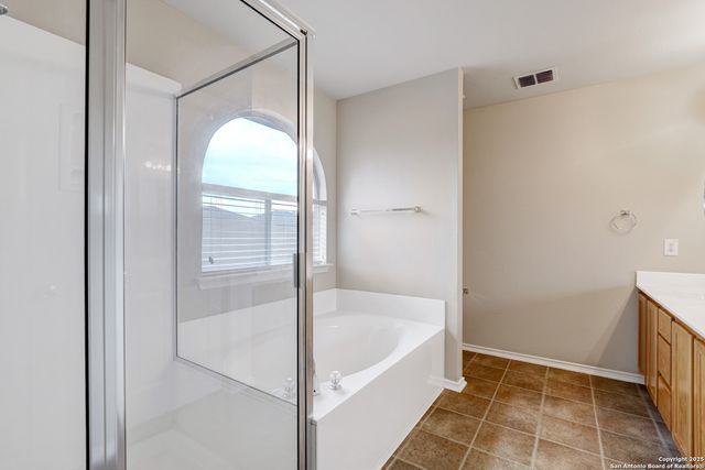 10248 CRYSTAL VIEW, Universal City, TX 78148