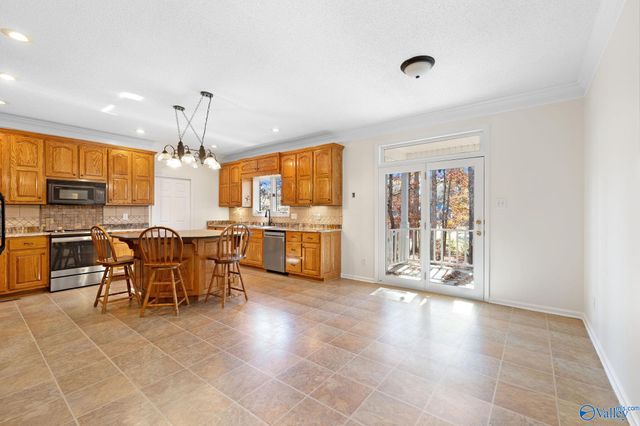 1504 Magnolia Drive NW, Hartselle, AL 35640