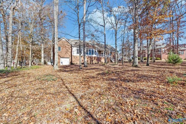 1504 Magnolia Drive NW, Hartselle, AL 35640