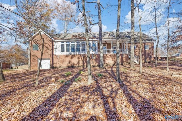 1504 Magnolia Drive NW, Hartselle, AL 35640