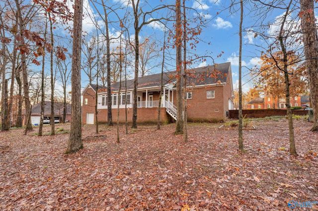 1504 Magnolia Drive NW, Hartselle, AL 35640