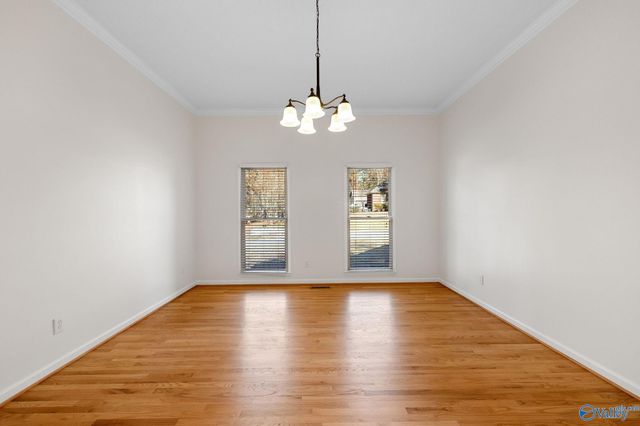 1504 Magnolia Drive NW, Hartselle, AL 35640