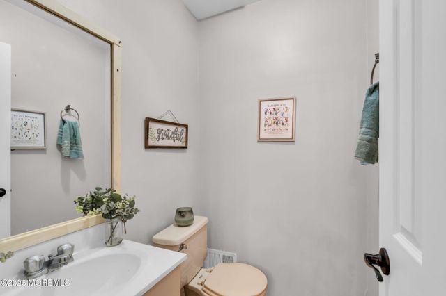 707 Bounty Court, Toms River, NJ 08753