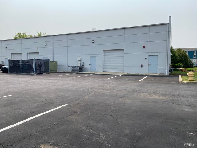 18641 W CREEK Drive, Tinley Park, IL 60477