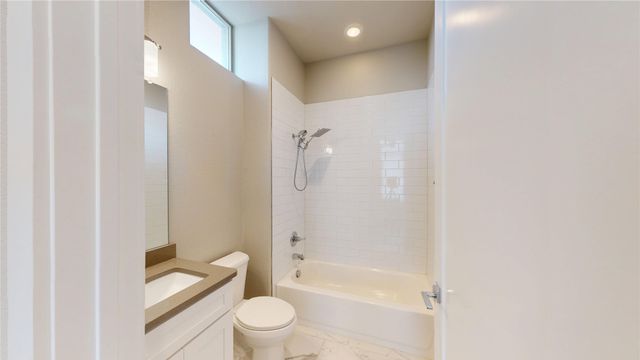 13228 Bee Street, Farmers Branch, TX 75234