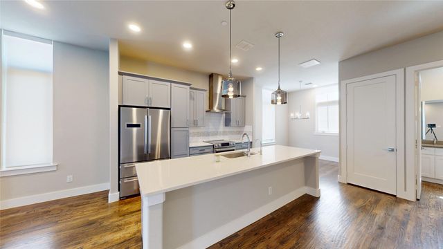 13228 Bee Street, Farmers Branch, TX 75234