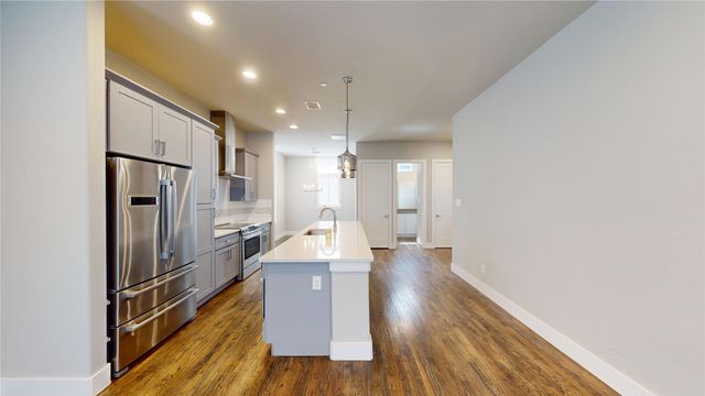 13228 Bee Street, Farmers Branch, TX 75234