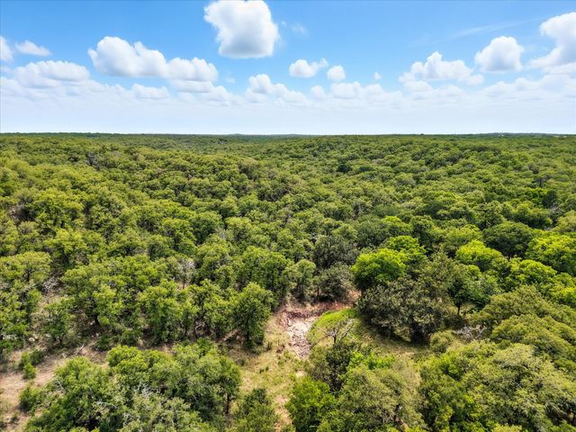 000 Hoefle Road, Jacksboro, TX 76458