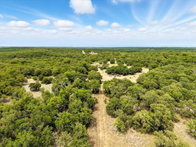 000 Hoefle Road, Jacksboro, TX 76458