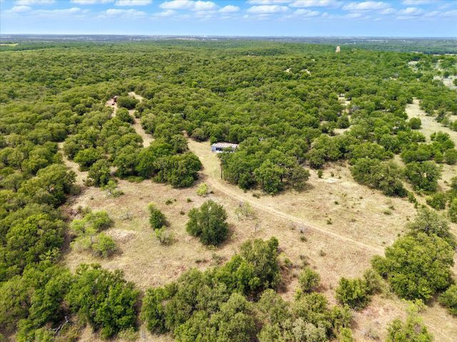 000 Hoefle Road, Jacksboro, TX 76458