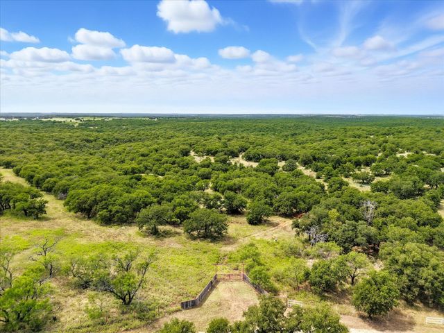 000 Hoefle Road, Jacksboro, TX 76458