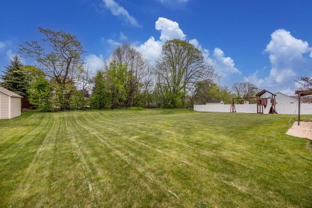 1440 Mario LANE, Oak Creek, WI 53154