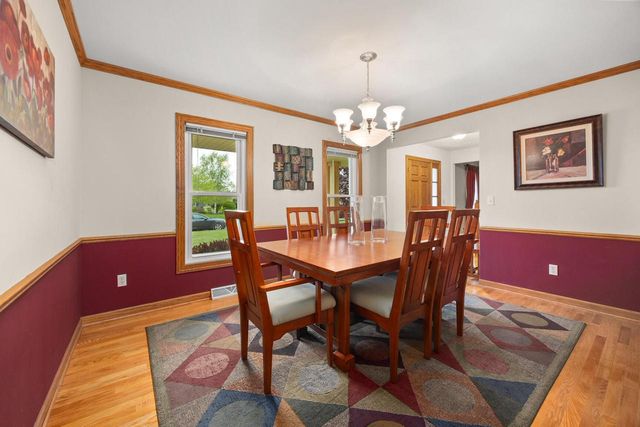 1440 Mario LANE, Oak Creek, WI 53154