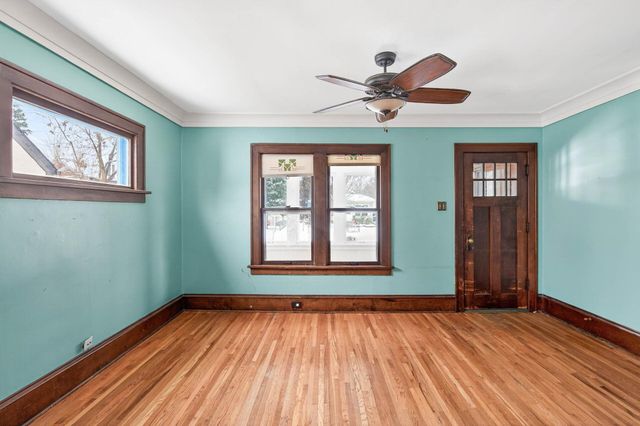 3905 26th Avenue S, Minneapolis, MN 55406