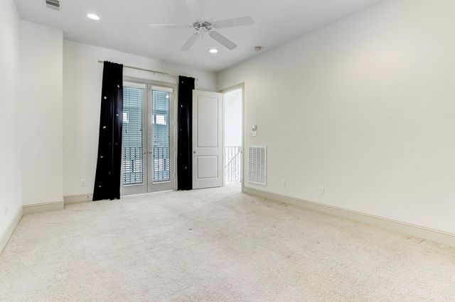 2825 Pease Street, Houston, TX 77003